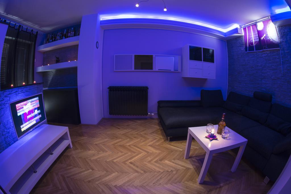 Active Apartment Pula Exteriör bild